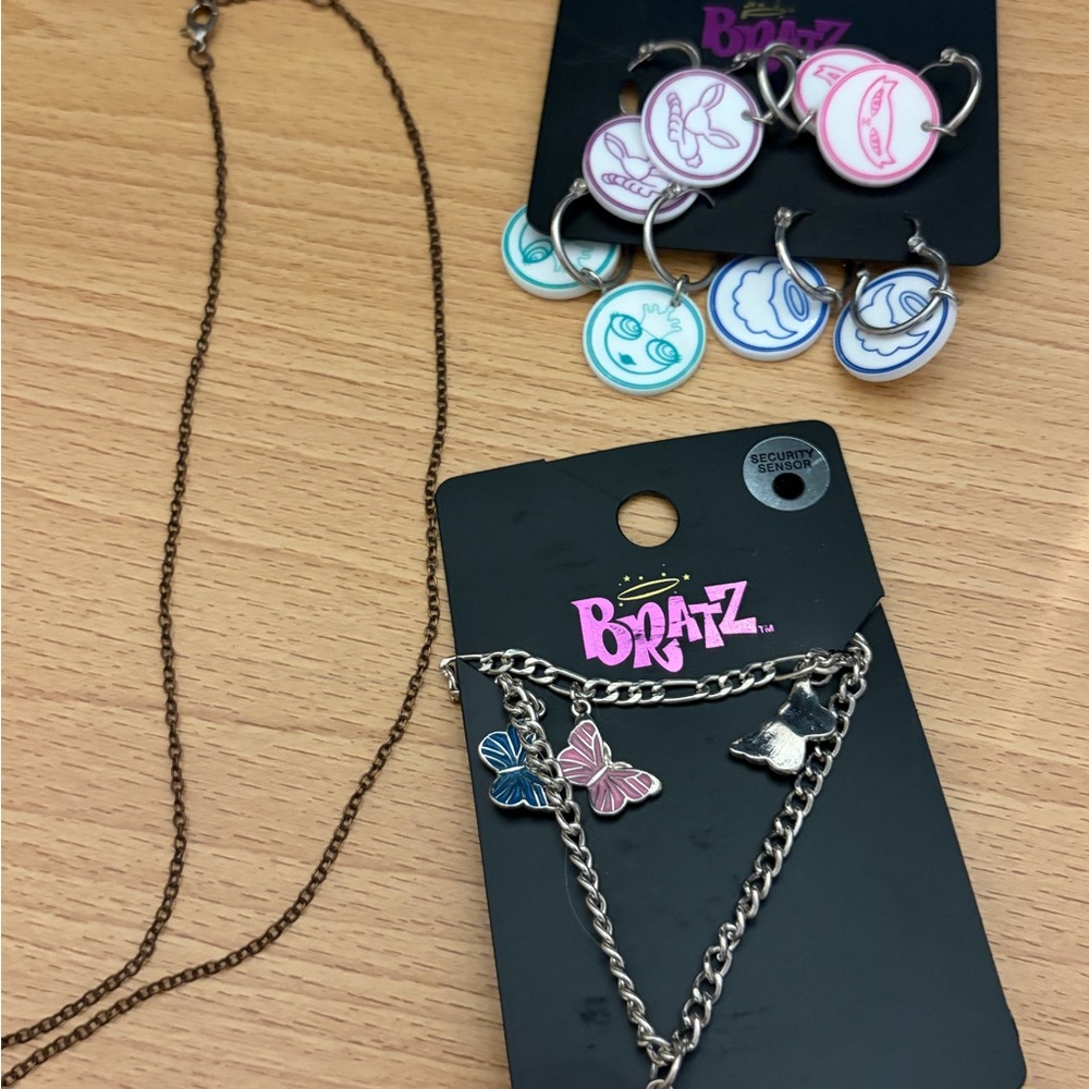 Gold and Silver Angel and Bratz Necklaces - Picture 2 of 4